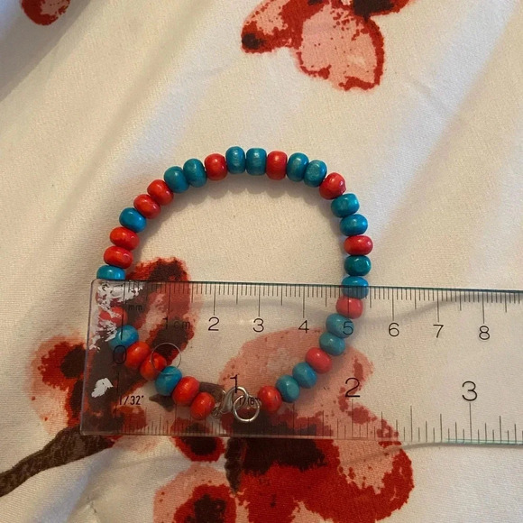 🌀Blue and red beaded bracelet with wooden beads - Picture 3 of 3